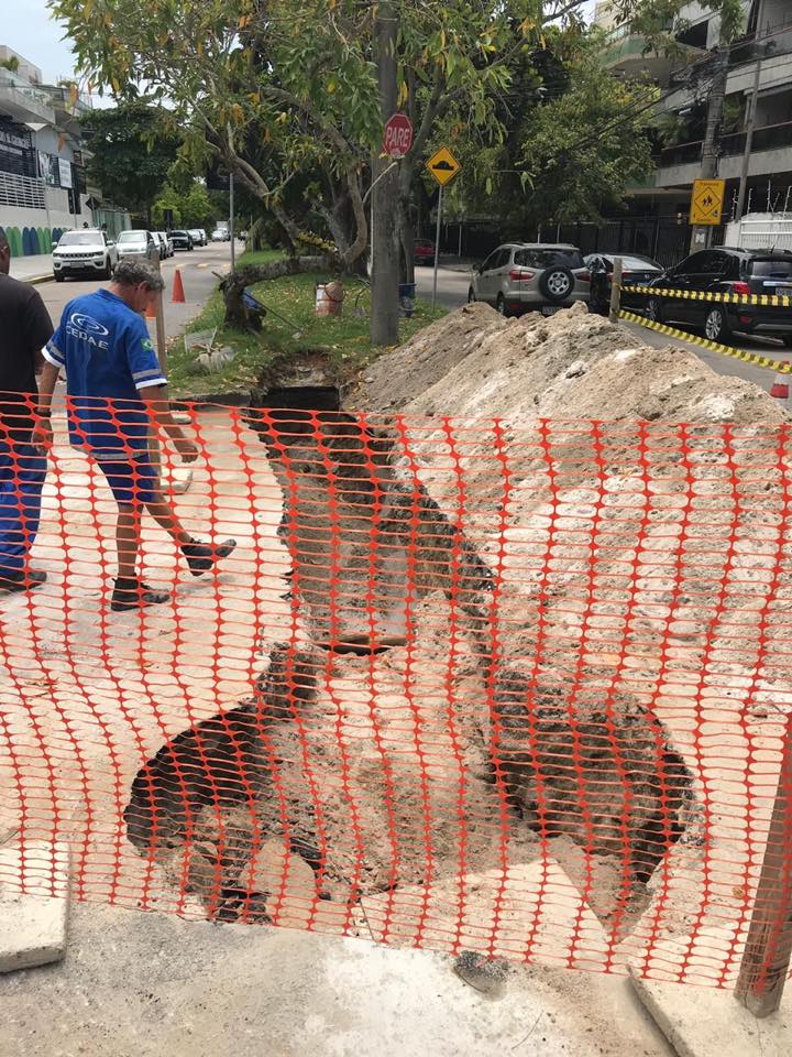 82343472 2676144085834074 4459488517944246272 N