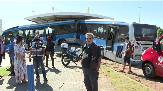 Frame 00 45 09.046 1