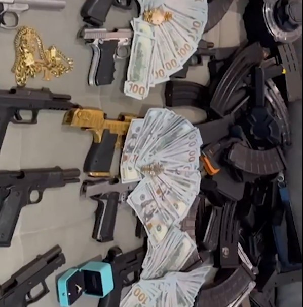 Armas2